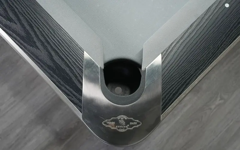 Góc bàn tạo độ bền và vẻ ngoài đẳng cấp